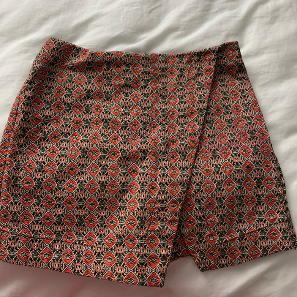 Never worn before Hollister SKORT in 00